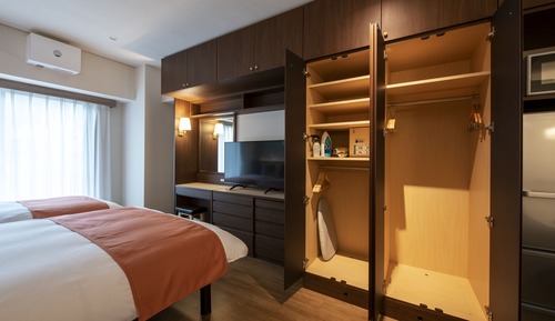 Habitación familiar con 2 camas individuales