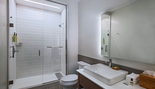Estudio, varias camas (Hearing Accessible)