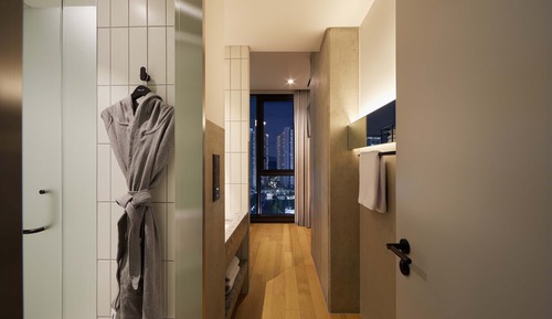 [Business Package] Take 1 Room (Shared Living Room) + Breakfast for 1 + 1 draft beer