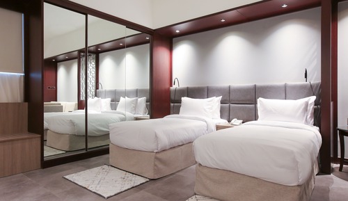 Studio Suite Twin