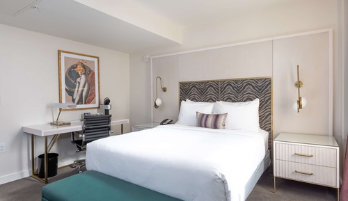 Habitación Deluxe, 1 cama de matrimonio grande, vistas a la ciudad