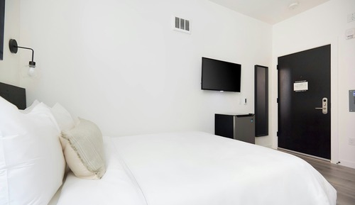 Habitación, 1 cama de matrimonio (Mobility/Hearing Access, Roll-in Shwr)