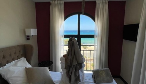 Apartamento superior, vistas al mar, junto a la playa