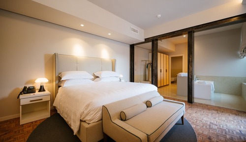 Suite Signature, bañera de hidromasaje (BV Spa & Terrace)