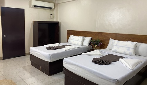 Habitación cuádruple estándar