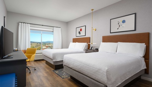 Habitación, 2 camas de matrimonio, accesible para personas con discapacidad, bañera