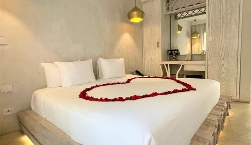 King Room With Balcony