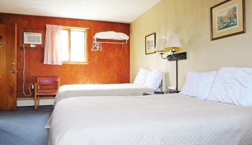 Habitación estándar, 2 camas dobles, no fumadores, frigorífico y microondas