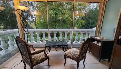 Suite tradicional, baño privado, vistas al parque
