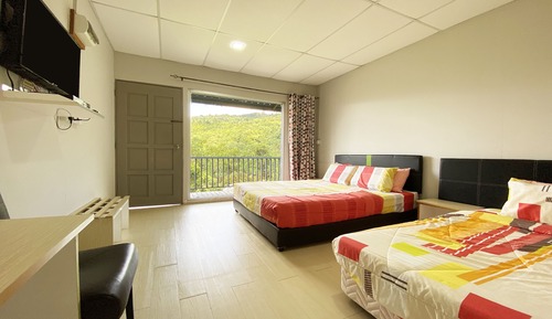Habitación triple, baño privado