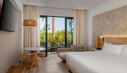 Room, 1 King Bed, Nature View
