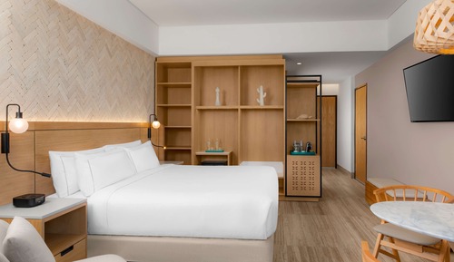 Suite, 1 King Bed, Ocean View