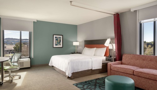 Estudio, 1 cama de matrimonio grande (Mobility & Hearing, Roll-in Shower)