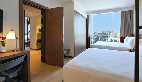 Suite estudio junior, 2 camas de matrimonio