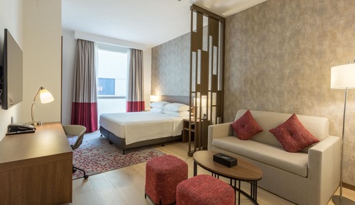 Suite estudio junior, 1 cama de matrimonio grande con sofá cama
