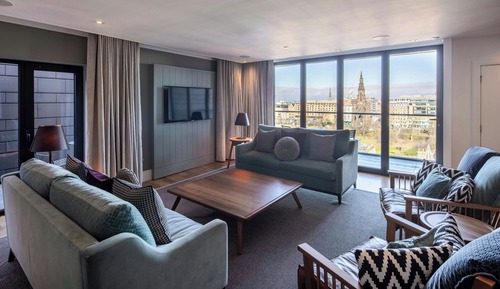 Suite, 3 habitaciones, no fumadores, vistas a la ciudad (Balcony)