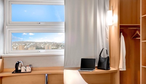 Habitación familiar, varias camas