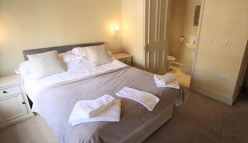Habitación doble, baño privado