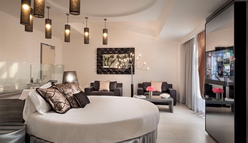 Suite de diseño, 1 cama de matrimonio, vistas parciales al mar