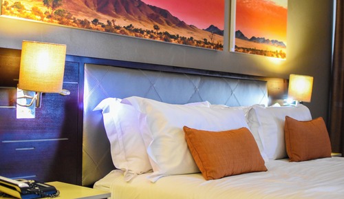 Suite, 1 cama de matrimonio, vistas a la ciudad