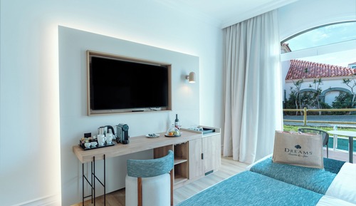 Habitación doble, acceso a la piscina (2 adults Preferred Club)