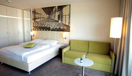 Habitación familiar, 1 cama de matrimonio, vistas al puerto