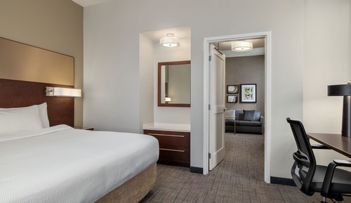 Suite, 1 habitación (Mobility Accessible, Roll-in Shower)