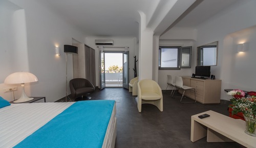 Suite Grand, bañera de hidromasaje, vistas parciales al mar