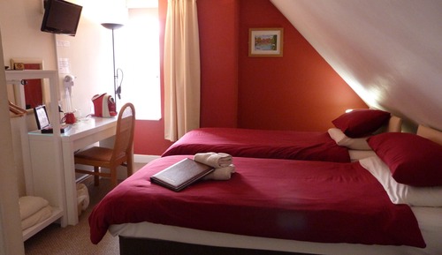 Habitación estándar con 2 camas individuales
