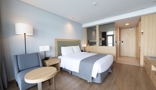 [Fun Fun Cable Car PKG] Premium Double Room - Breakfast + cable car ticket for 2 Pax