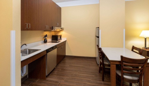 Suite Deluxe, 1 cama de matrimonio grande, no fumadores (Mobility/Hearing Accessible)
