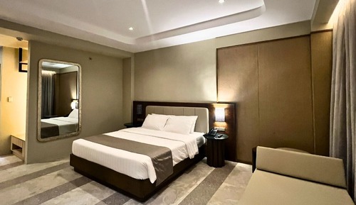 Habitación con 1 cama doble o 2 individuales (East Wing Grand Deluxe)