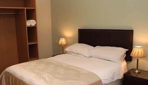 Habitación doble, baño privado ( (Ground Floor))