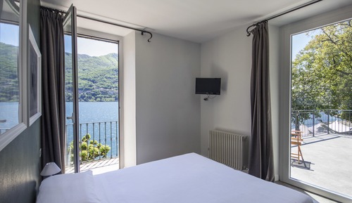 Habitación doble superior, balcón, vistas al lago