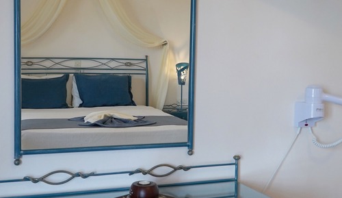 Habitación estándar con 1 cama doble o 2 individuales