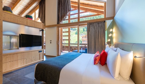 Suite estudio, 1 cama de matrimonio grande con sofá cama, vistas a la montaña