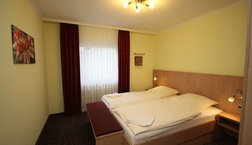 Apartamento Confort, varias camas, no fumadores, vistas al parque (for 2 Persons)