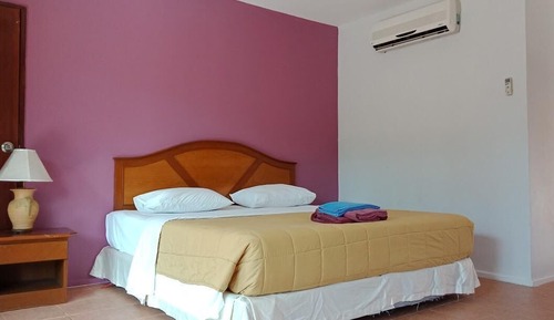 Habitación doble superior, vistas a la piscina