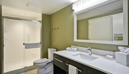 Suite, 1 cama de matrimonio, accesible para personas con discapacidad (Mobility & Hearing)