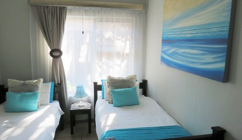 Apartamento familiar, 3 habitaciones, vistas parciales al mar, mirando al mar