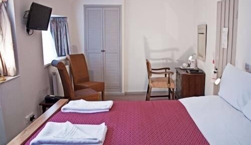 Habitación clásica, 1 cama de matrimonio grande, baño privado (Room 2)