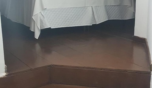 Habitación triple económica, entresuelo