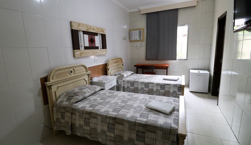 Habitación estándar con 1 cama doble o 2 individuales