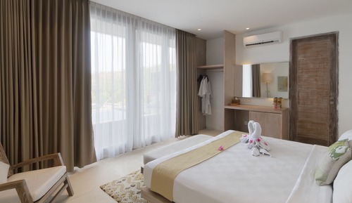 Suite panorámica, piscina privada, vistas a la montaña (Varda Pool Suite)