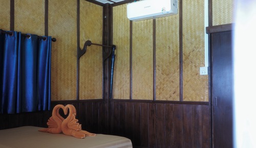 Beach Front Bungalow - Air Conditioning