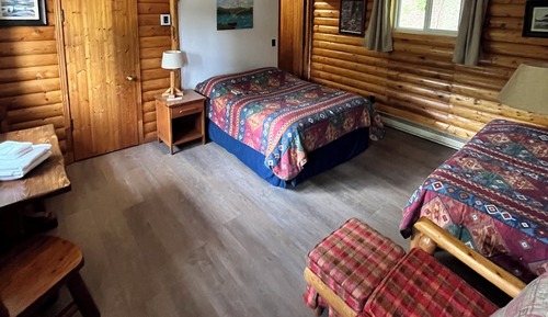 Habitación (Motel 1 lit double et 1 lit simple)