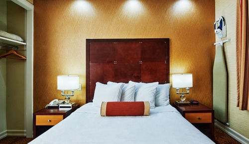 Estudio, 1 cama de matrimonio, cocina básica