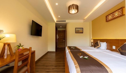 Habitación superior, vistas al jardín