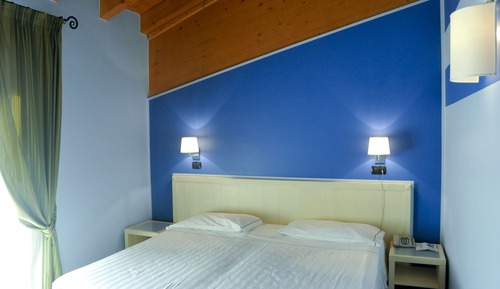 Habitación con 1 cama doble o 2 individuales