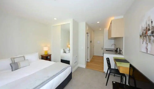 Estudio superior (Apartment)
